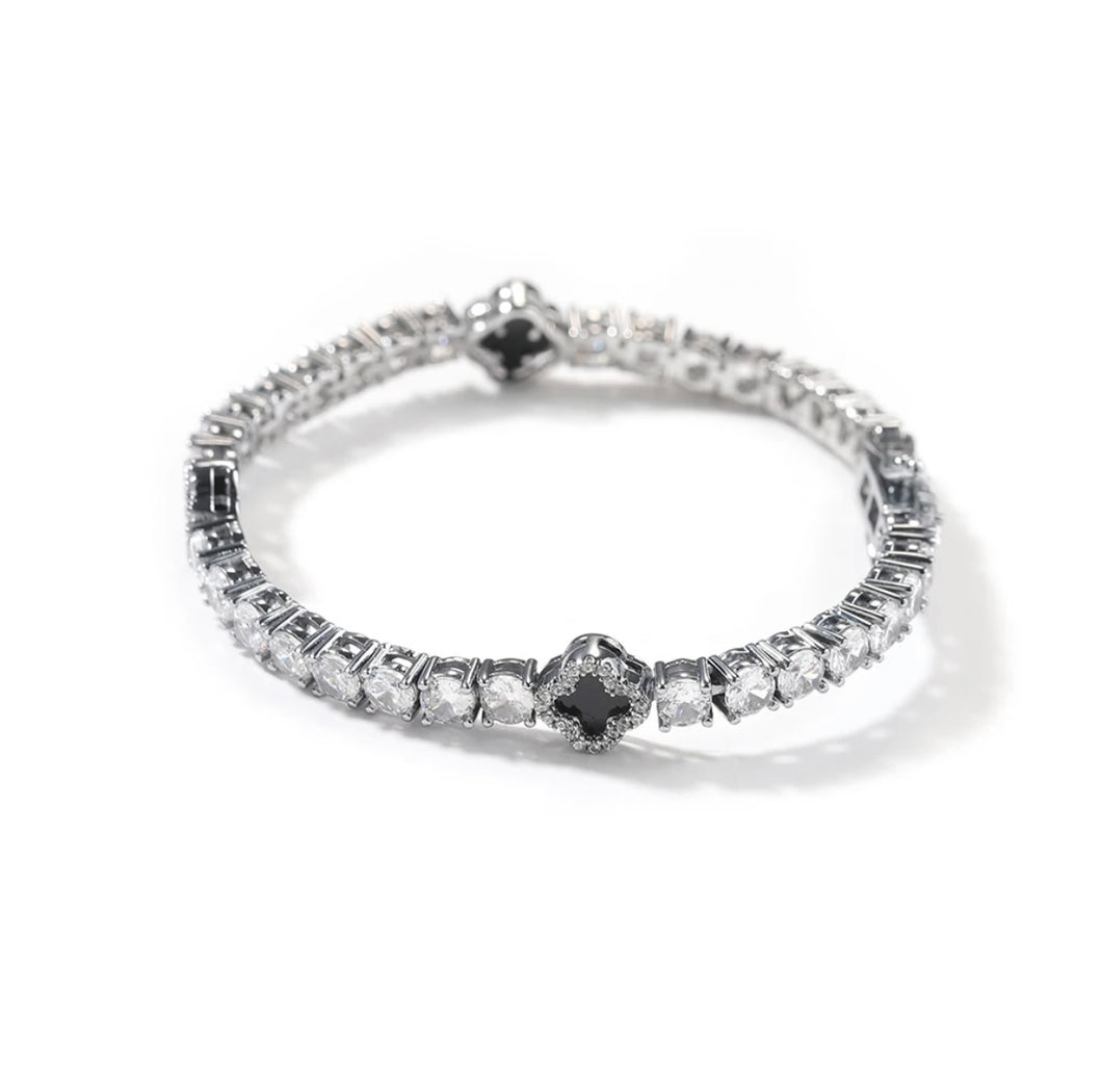 Flor tennis bracelet